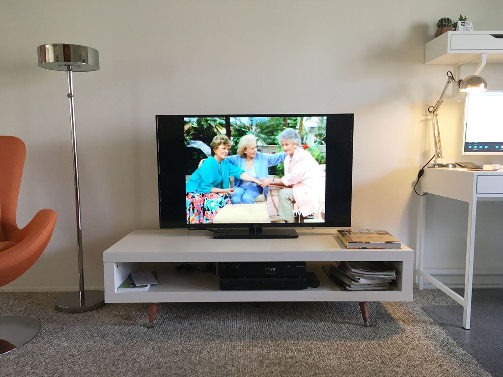 Quick DIY hack to give a mid century touch to a TV stand